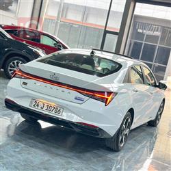 هیوندای ئەلەنترا